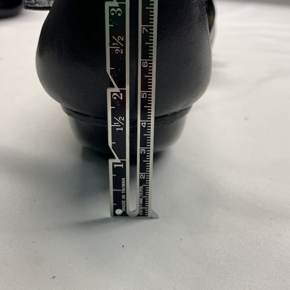 Vince Camuto Lora Leather Ankle Strap Sculpted Heel Sandals Size 10 Black - Picture 12 of 14